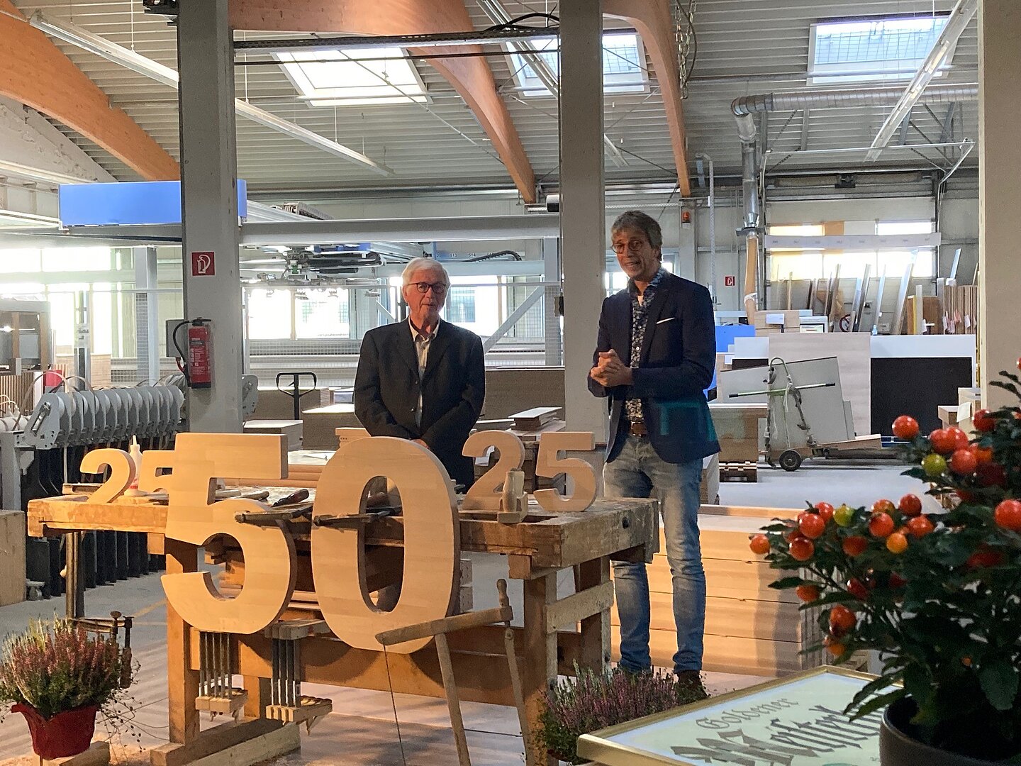 Zwei Jubiläen im Hause Holtmann Fachinnung Holz und Kunststoff